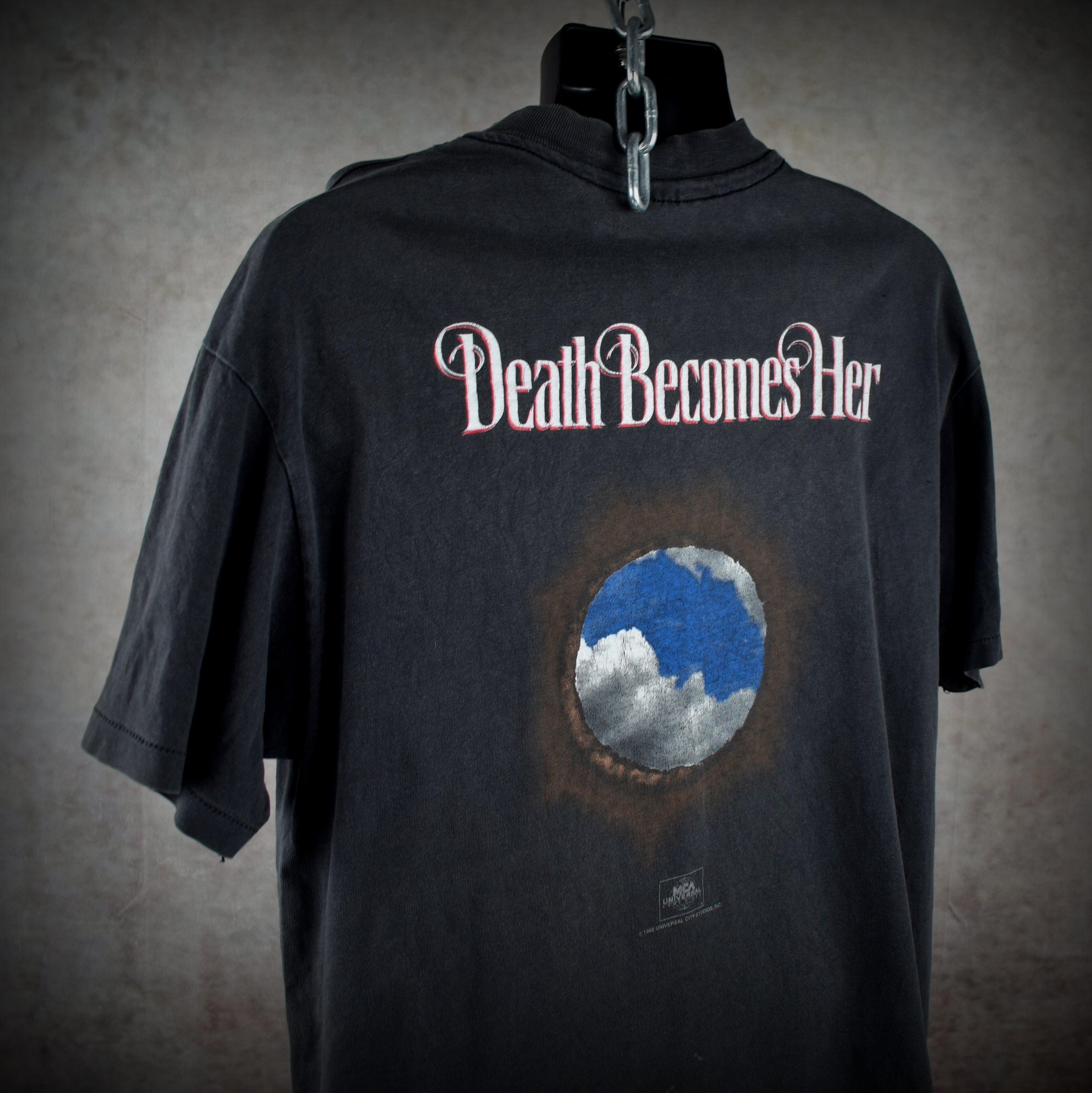 1992 death becomes her vintage 90s cult classic black comedy horror movie t-shirt