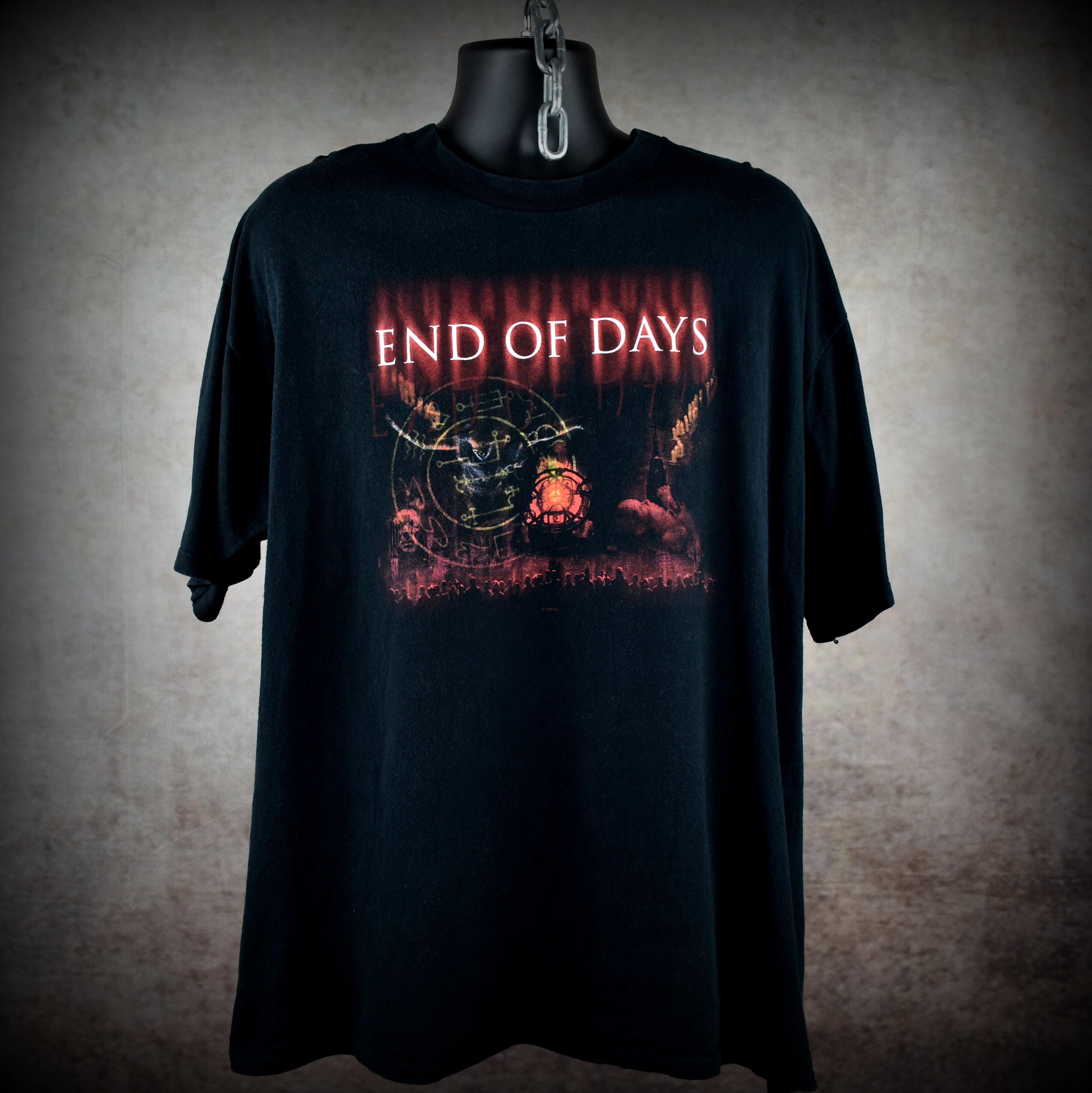 1999 end of days vintage y2k action horror movie t-shirt