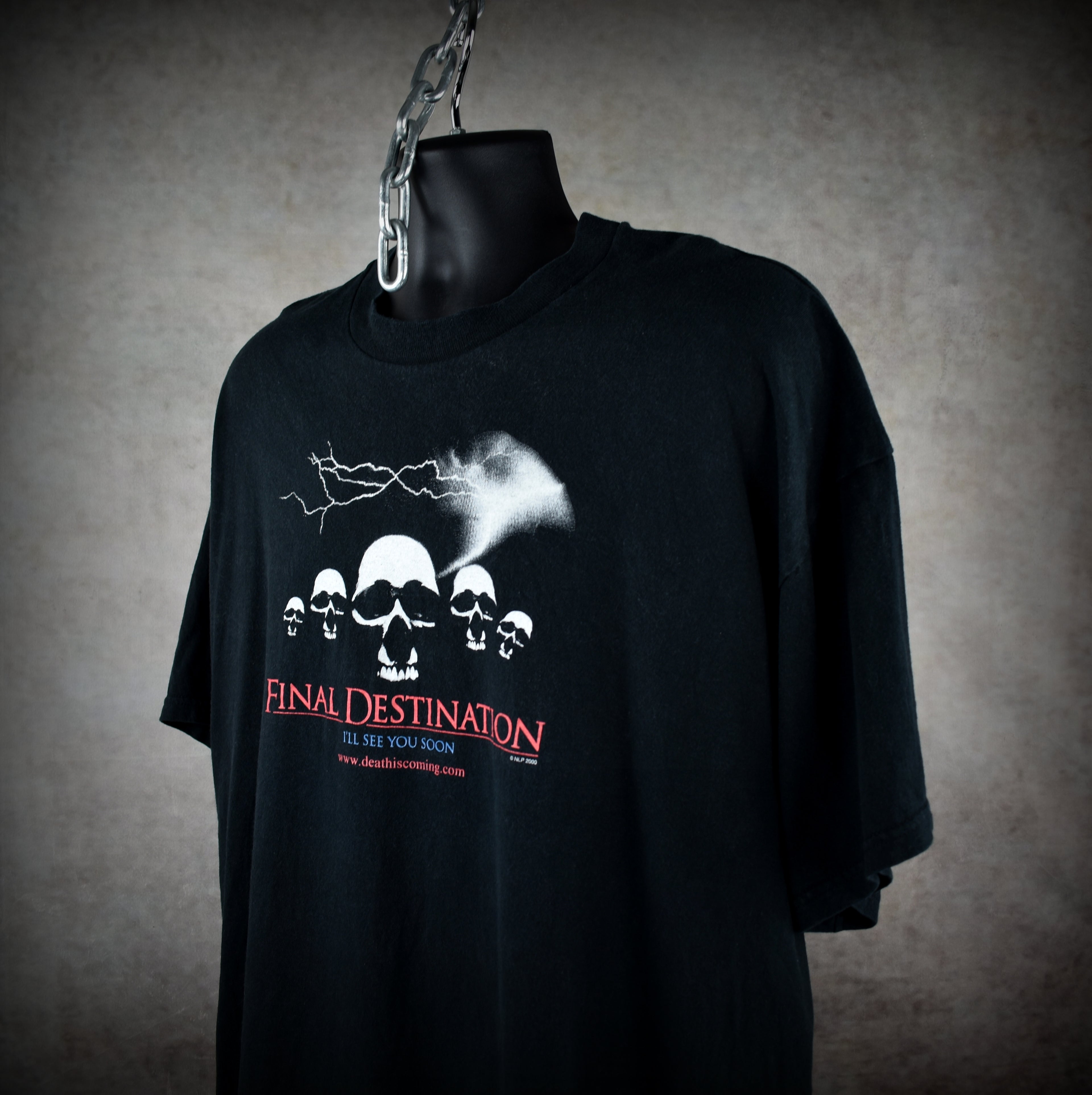 2000 final destination vintage glow in the dark classic y2k pop culture horror movie t-shirt