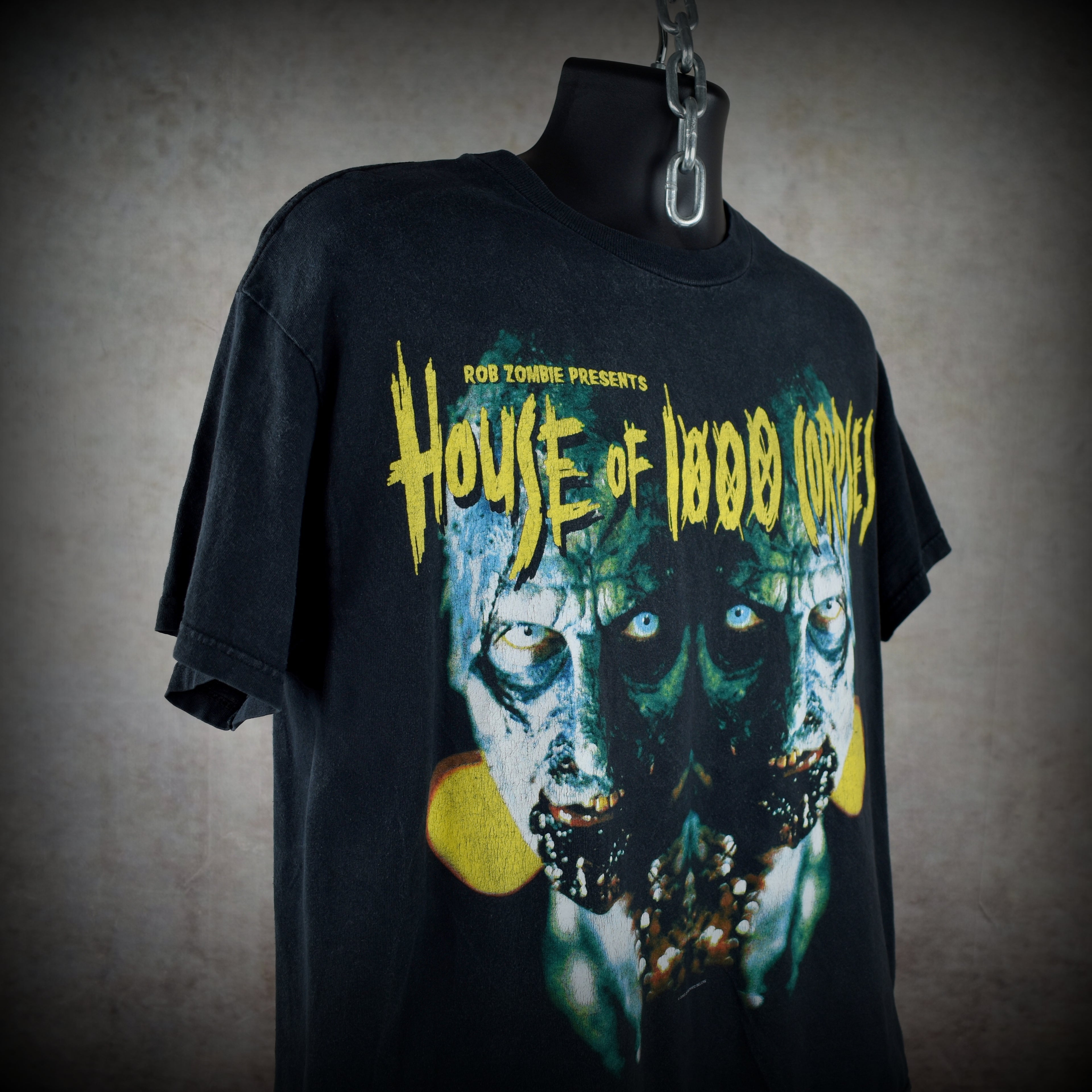 2002 house of 1000 corpses vintage controversial rob zombie y2k exploitation splatter horror movie t-shirt