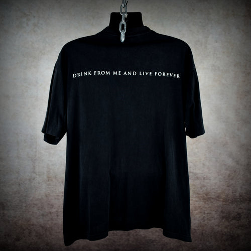 1994 interview with the vampire vintage 90s classic tom cruise + brad pitt southern gothic horror movie t-shirt