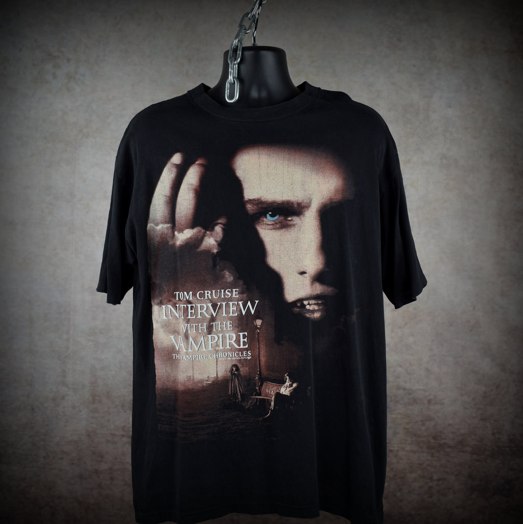 1994 interview with the vampire vintage 90s classic tom cruise + brad pitt southern gothic horror movie t-shirt