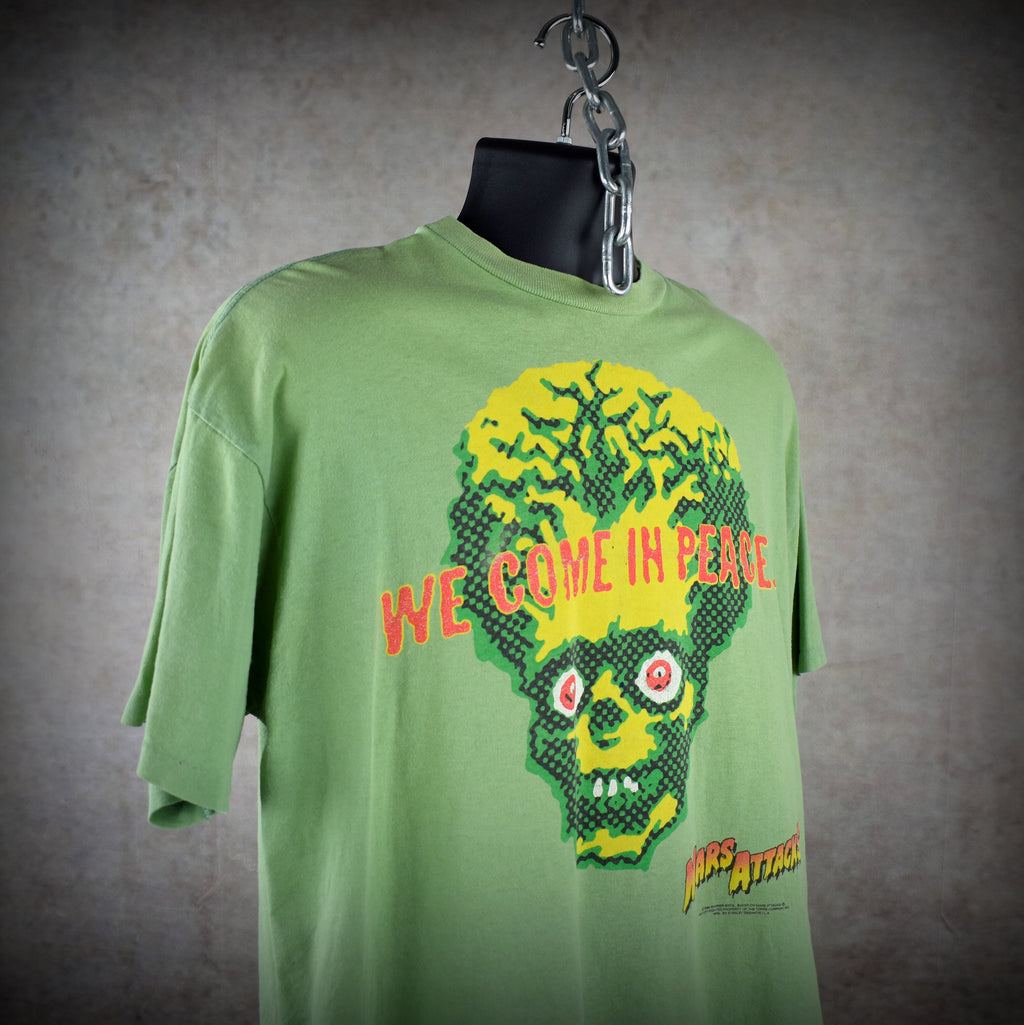 1996 mars attacks! vintage 90s cult classic tim burton sci-fi alien horror comedy movie t-shirt