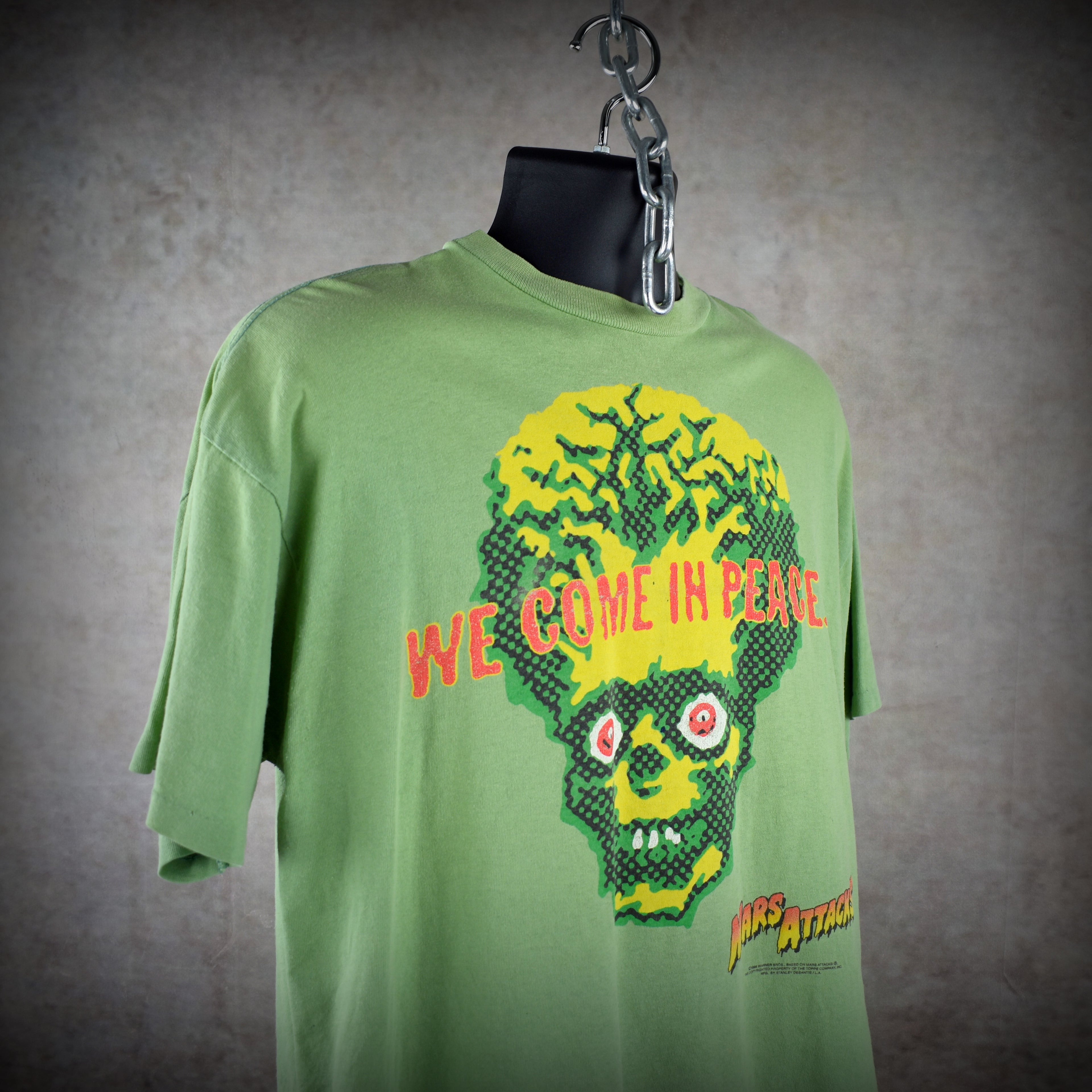 1996 mars attacks! vintage 90s cult classic tim burton sci-fi alien horror comedy movie t-shirt