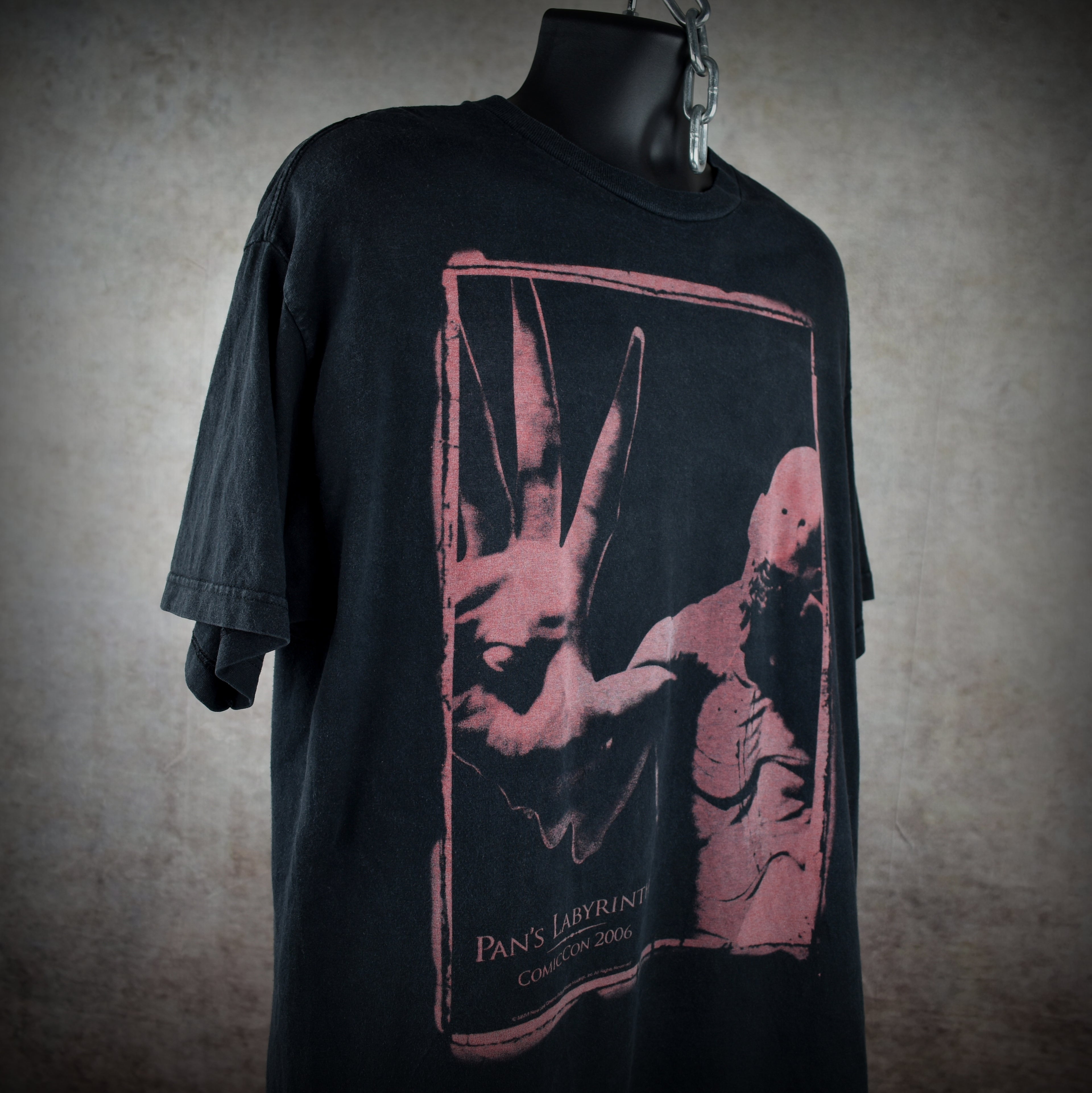 2006 pan's labyrinth vintage guillermo del toro 2000s cult classic horror movie rare pale man design comic con exclusive promo t-shirt