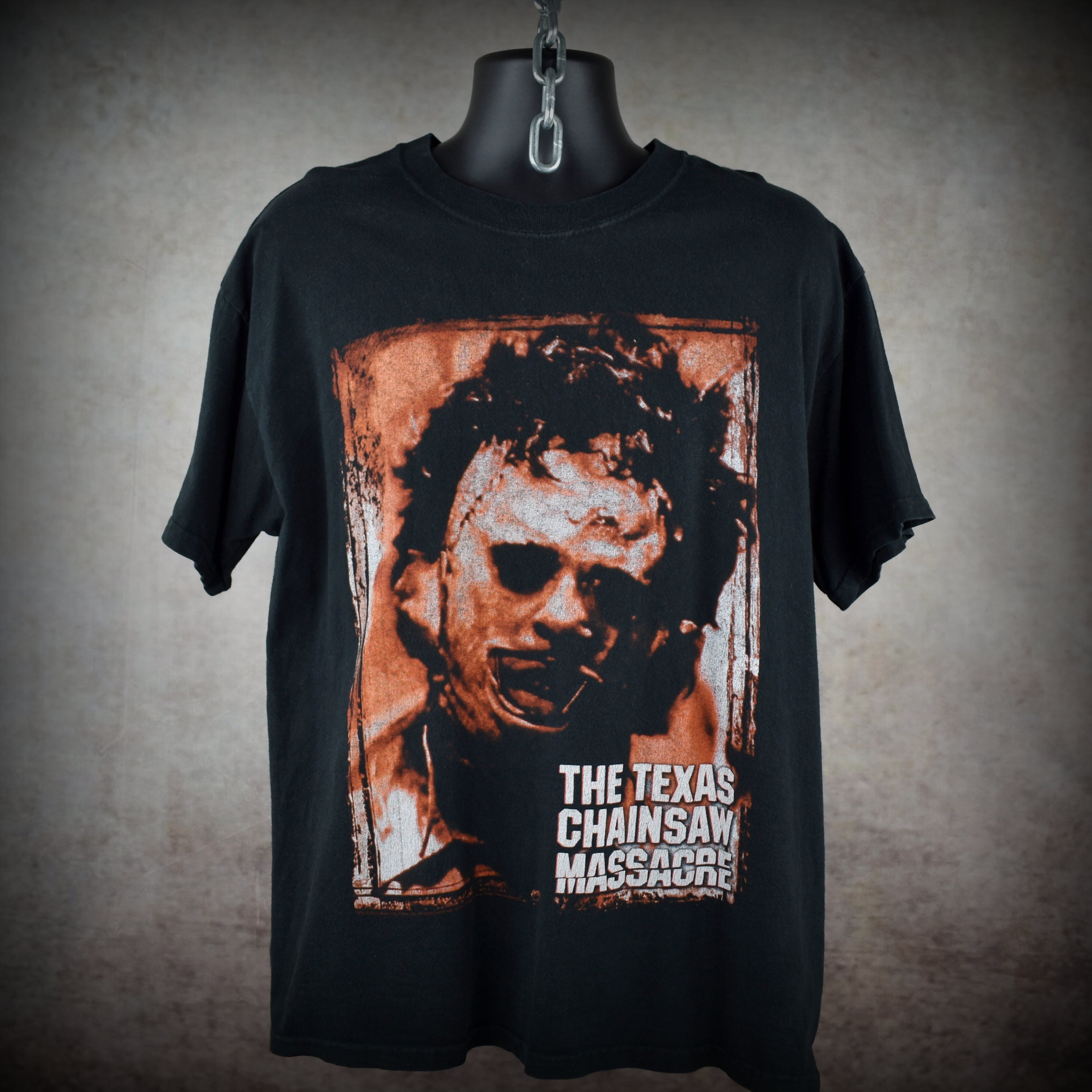 2003 the texas chainsaw massacre vintage leatherface design iconic 1970s slasher horror movie t-shirt
