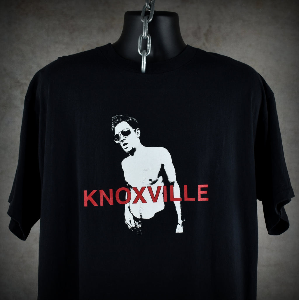 2001 jackass vintage johnny knoxville s1:e1 self-defense stunt iconic 00s mtv tv show t-shirt