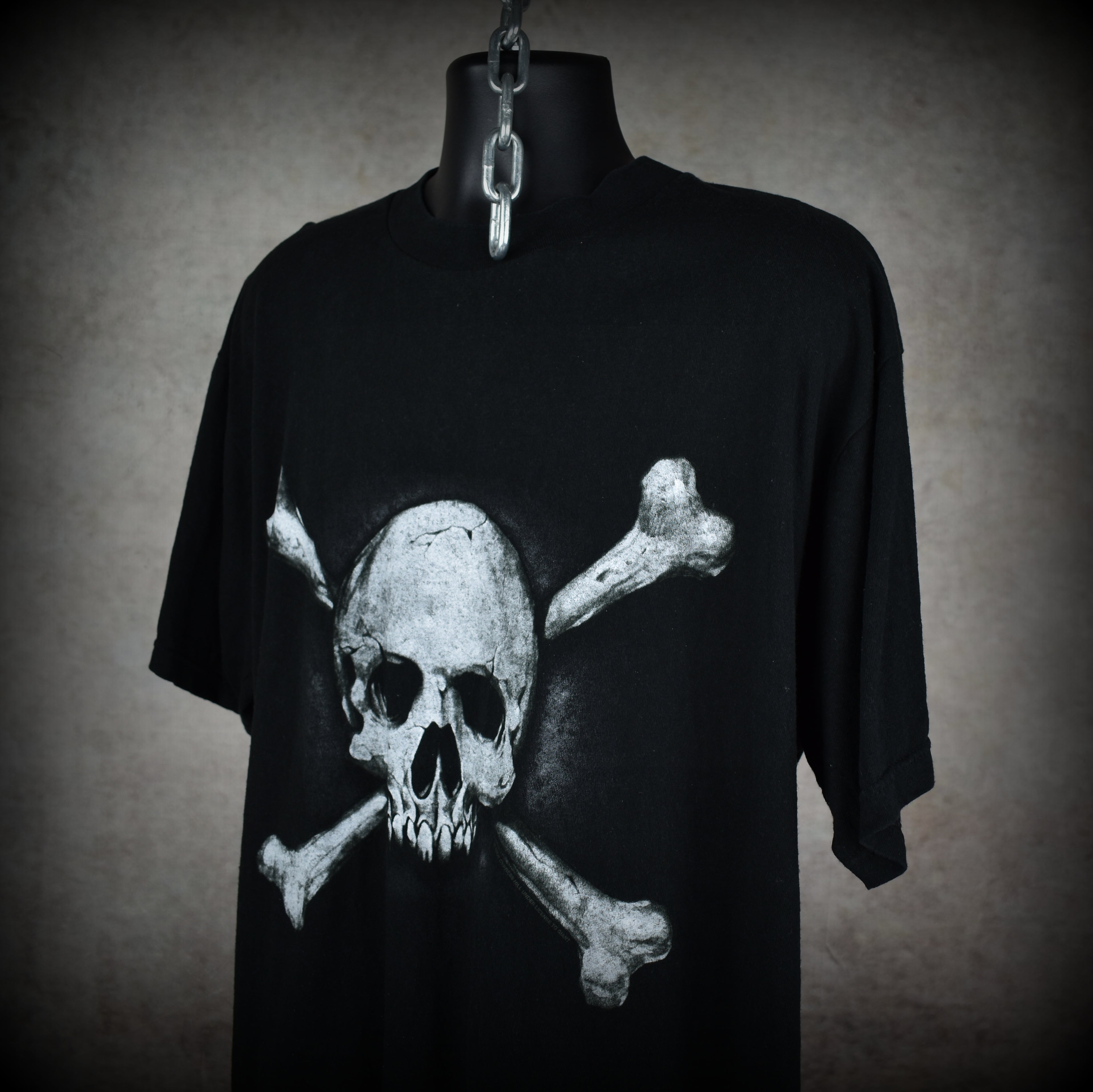 2000 cypress hill vintage weird y2k nü metal "rock superstar" era skull and bones album promo t-shirt