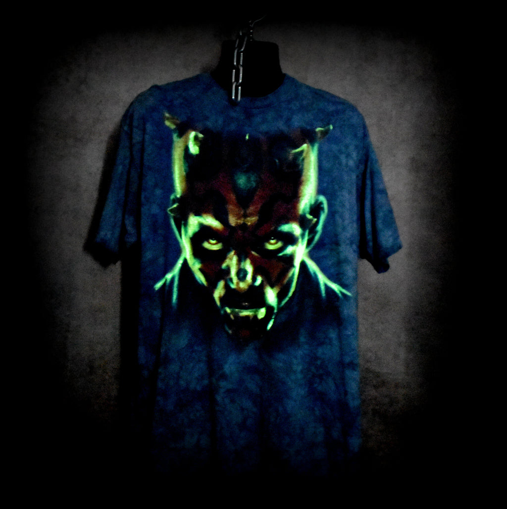 1999 star wars: episode 1 - the phantom menace vintage glow in the dark darth maul movie character promo t-shirt