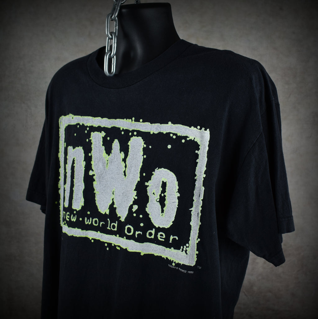 1998 new world order vintage glow in the dark 90s wcw / nwo wrestling promo t-shirt