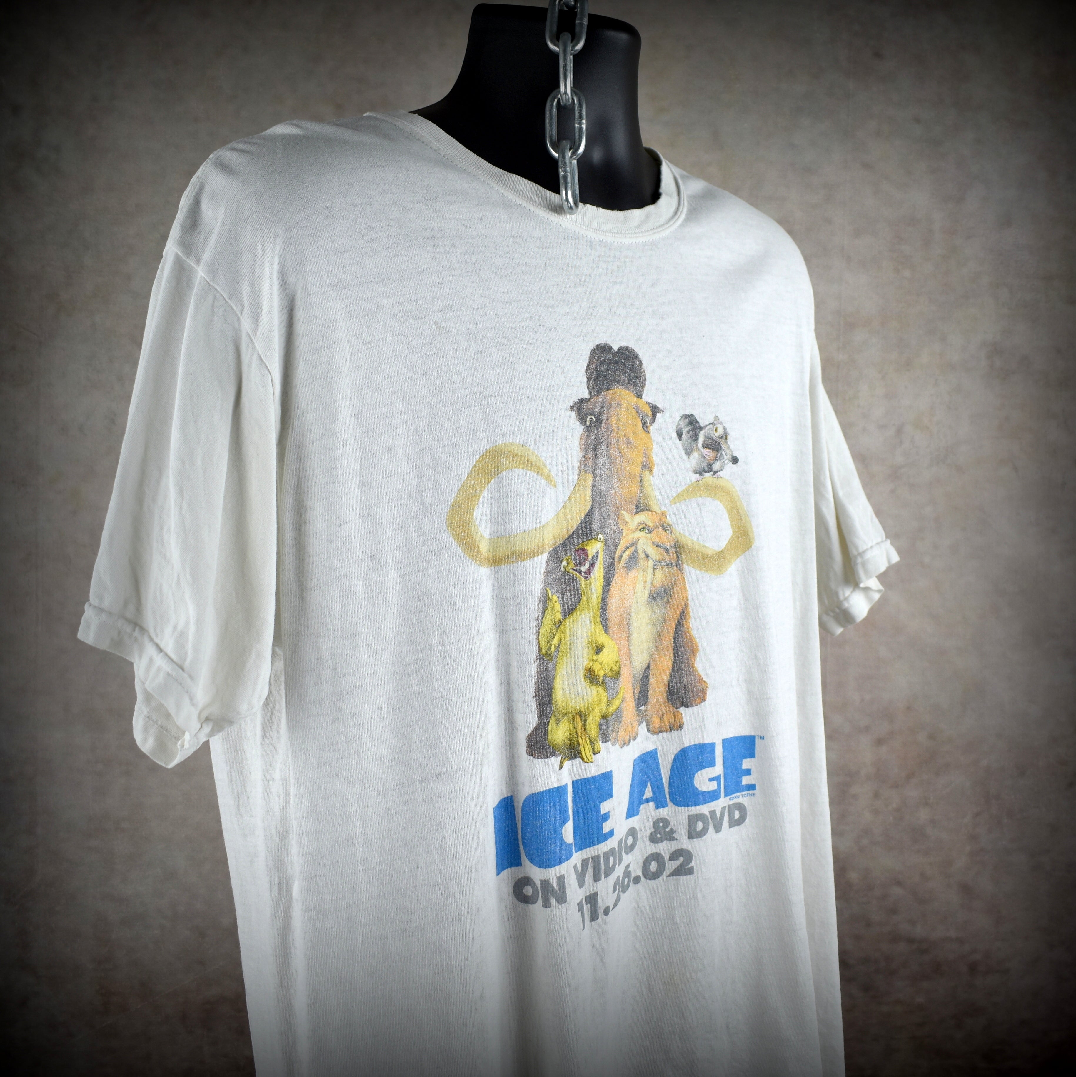 2002 ice age vintage iconic y2k animated adventure comedy movie promo t-shirt