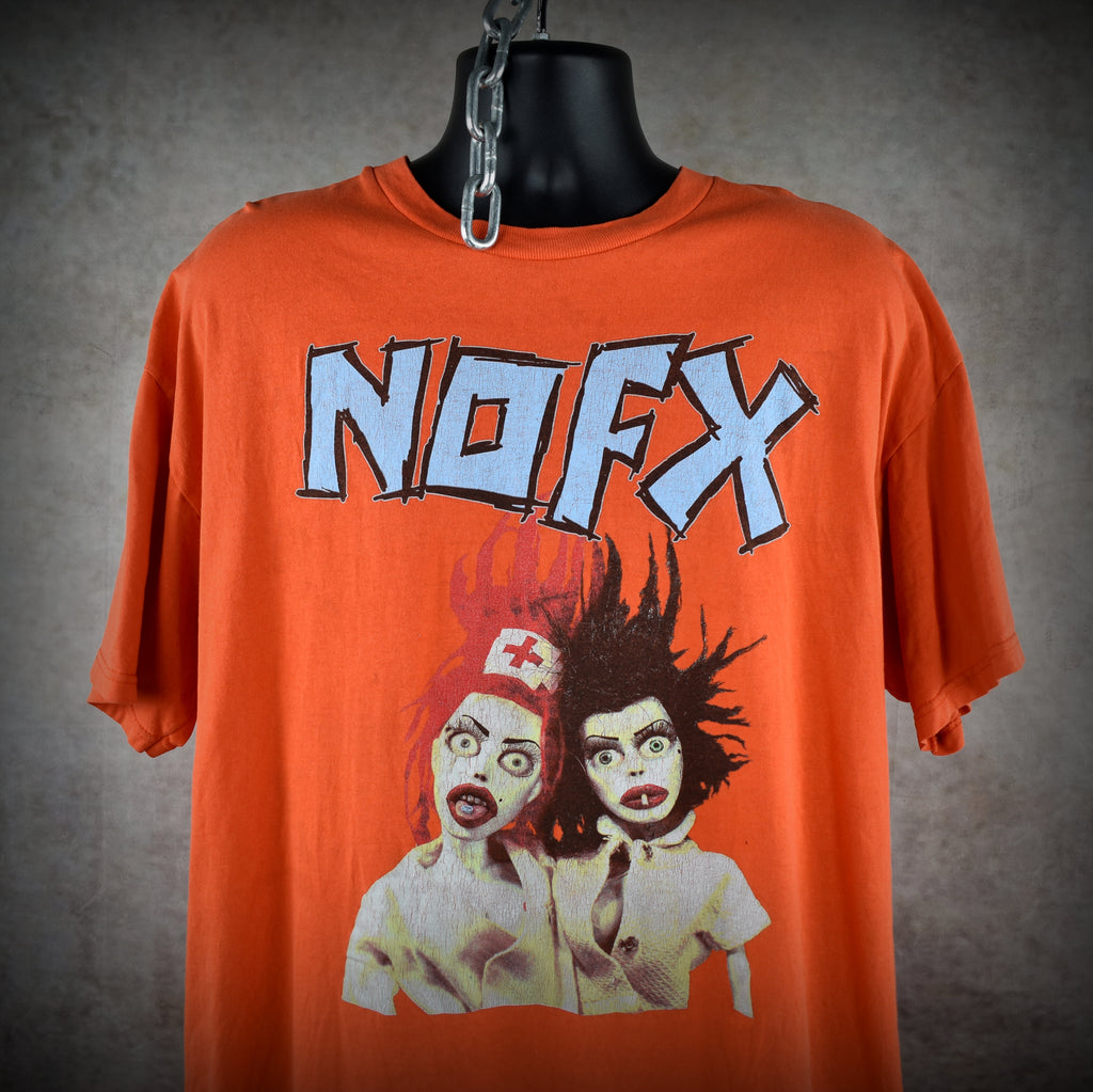 2000 nofx vintage pump up the valuum whirled tour '00 classic y2k pop punk band t-shirt